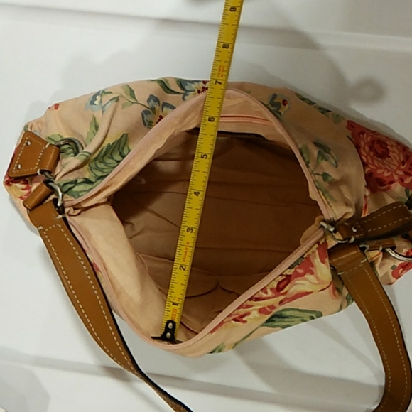 Fossil Purse Pretty Pink w/ Flowers - Picture 4 of 9